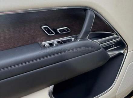 Land Rover - Range Rover