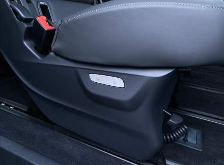 Mercedes-Benz - V-class