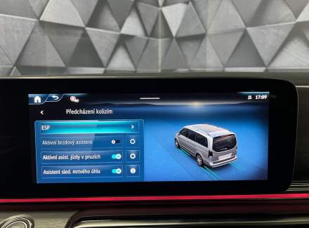 Mercedes-Benz - V-class