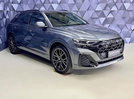 Audi - Q8