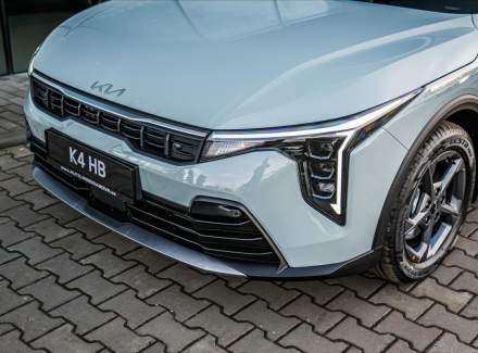 Kia - K4