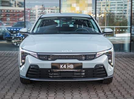 Kia - K4