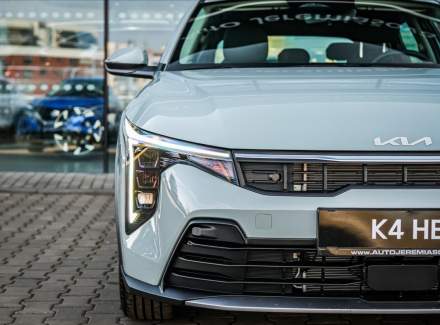 Kia - K4