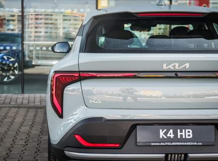 Kia - K4