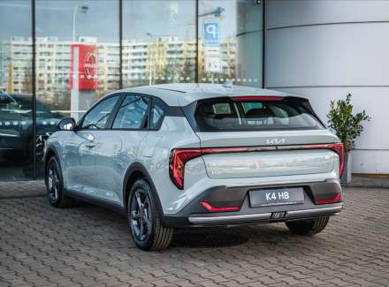 Kia - K4