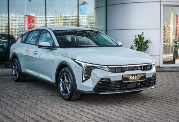 Kia - K4