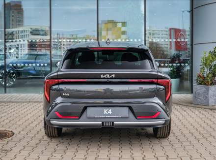 Kia - K4