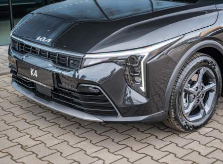 Kia - K4