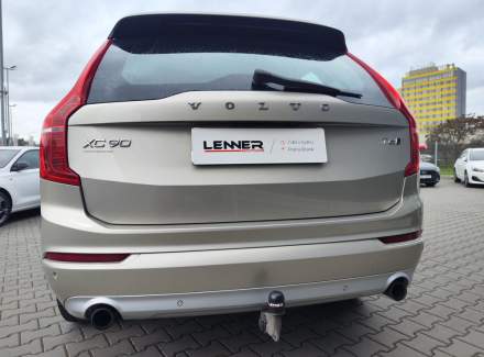 Volvo - XC90