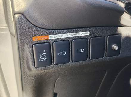 Mitsubishi - Outlander