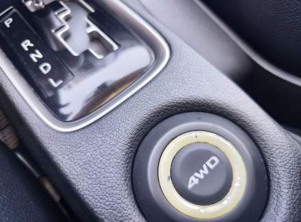 Mitsubishi - Outlander