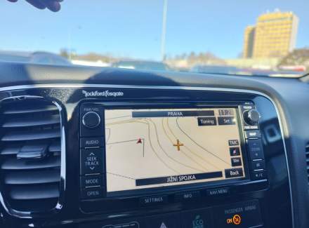 Mitsubishi - Outlander