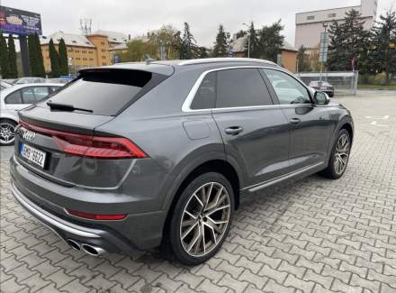 Audi - SQ8