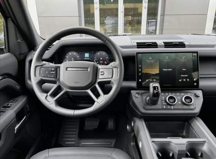 Land Rover - Defender