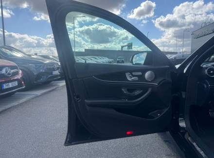 Mercedes-Benz - E-class