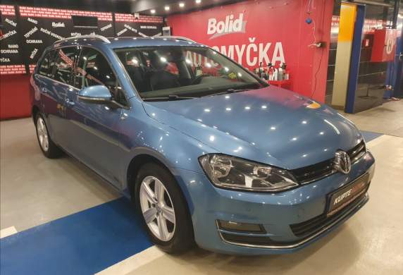 Volkswagen - Golf