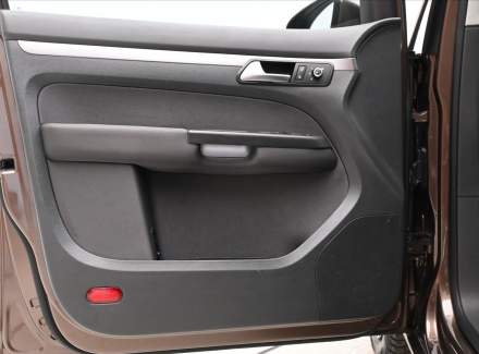 Volkswagen - Touran