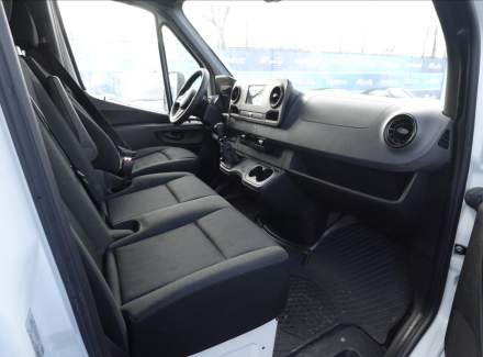 Mercedes-Benz - Sprinter