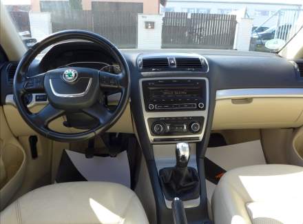 Škoda - Octavia