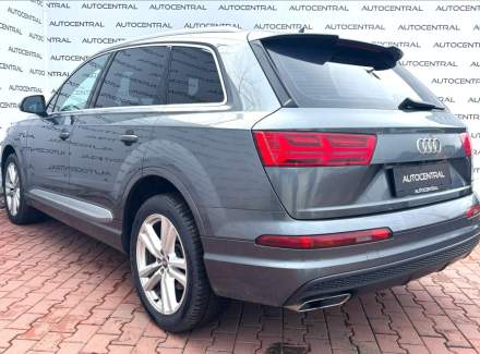 Audi - Q7