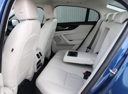Jaguar - XE