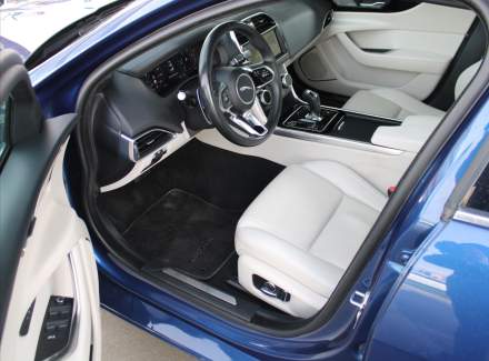 Jaguar - XE