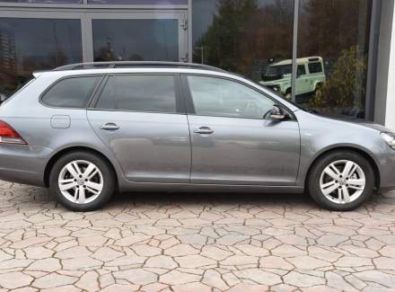 Volkswagen - Golf