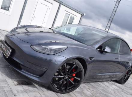 Tesla - Model 3