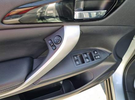 Mitsubishi - 3000 GT