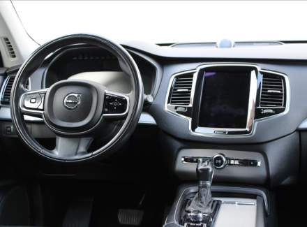 Volvo - XC90
