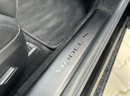 Tesla - Model S