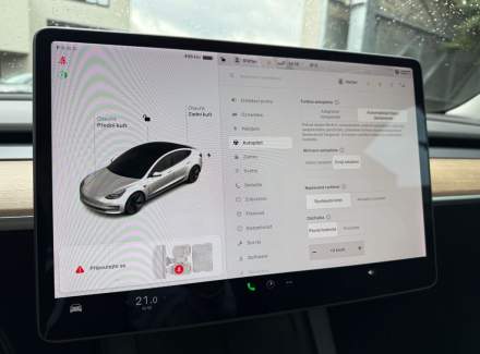 Tesla - Model 3