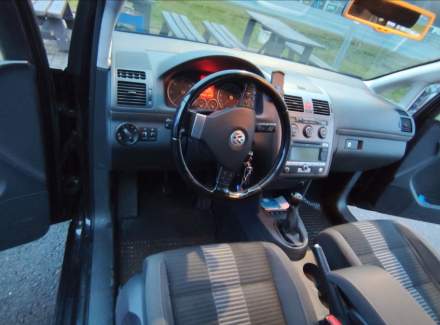 Volkswagen - Touran