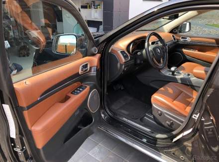 Jeep - Grand Cherokee