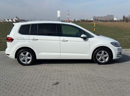 Volkswagen - Touran