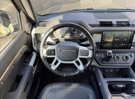 Land Rover - Defender