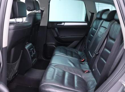 Volkswagen - Touareg