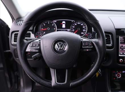 Volkswagen - Touareg