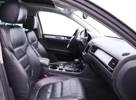 Volkswagen - Touareg