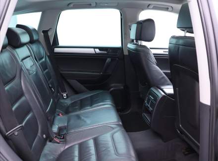 Volkswagen - Touareg