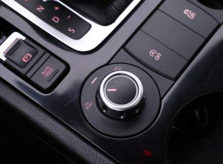 Volkswagen - Touareg