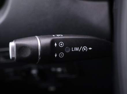 Mercedes-Benz - Vito