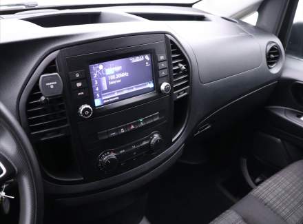 Mercedes-Benz - Vito