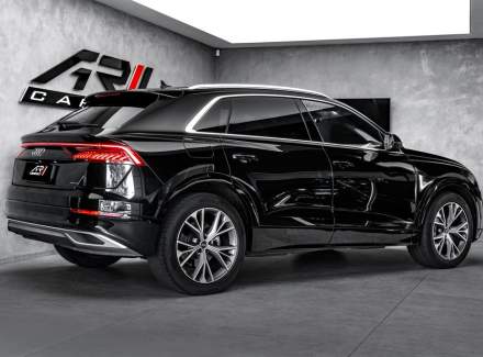 Audi - Q8