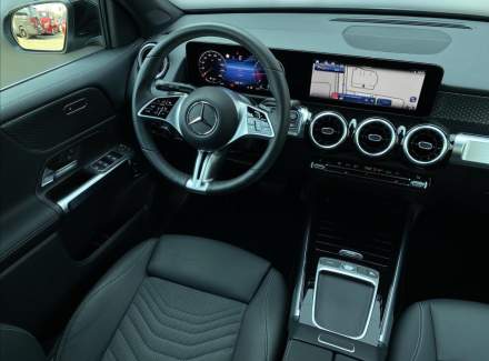 Mercedes-Benz - GLB