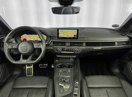 Audi - S5