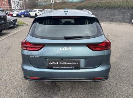 Kia - Cee'd