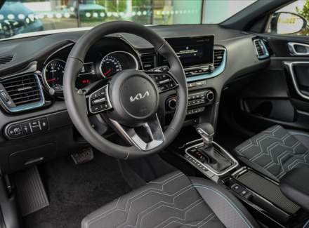 Kia - XCeed