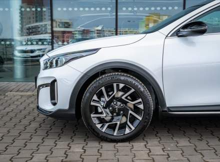 Kia - XCeed