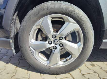 Toyota - RAV 4